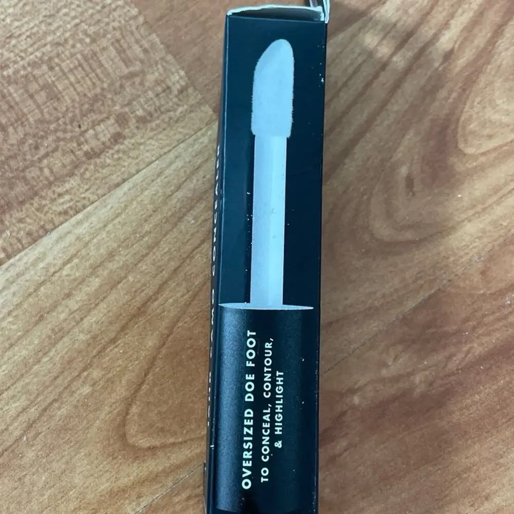 Elf 16 HR Camo‎ Concealer